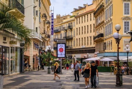 zone rue pietonne massena place magenta nice