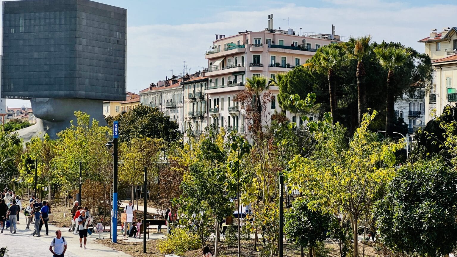 À Nice, en direct de la nouvelle Coulée verte : « des touristes qui ne venaient pas jusqu’ici ! », voici les premiers avis des commerçants niçois IMG 6351 2
