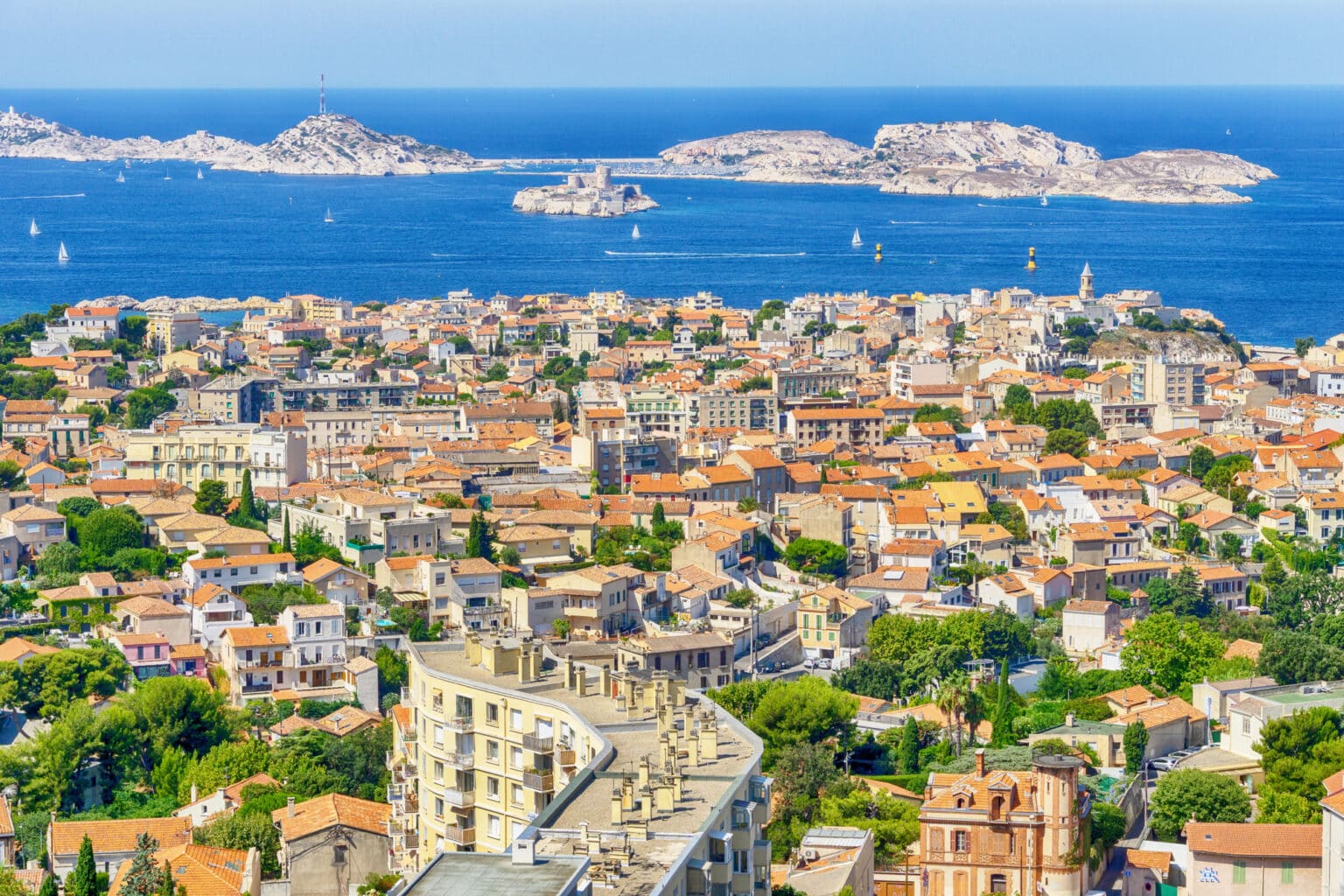 Les règles changent clairement pour les locations touristiques dans la capitale de la région Paca marseille aerial vue aerienne