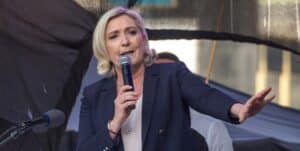 marine le pen 30