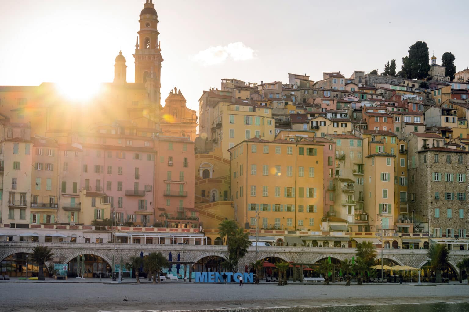 menton hashtag