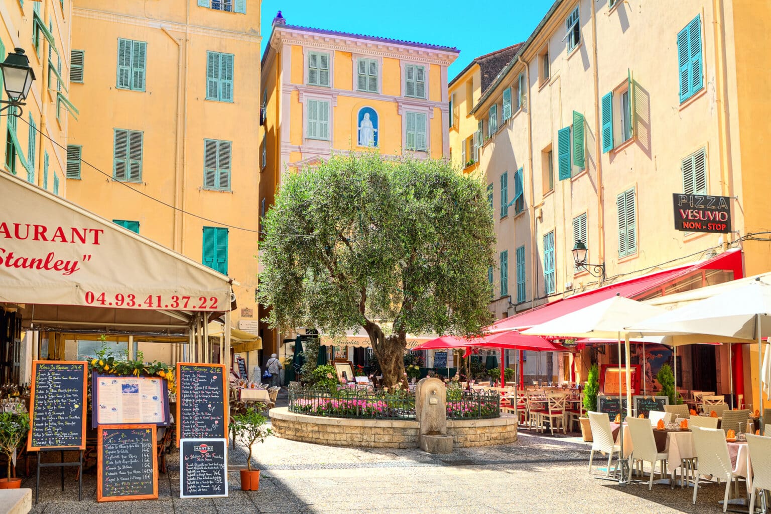 Entre vieilles pierres et bonnes affaires, le Vieux-Menton est-il vraiment le « nouvel eldorado » des jeunes acheteurs ? L’avis des experts ! menton immobilier
