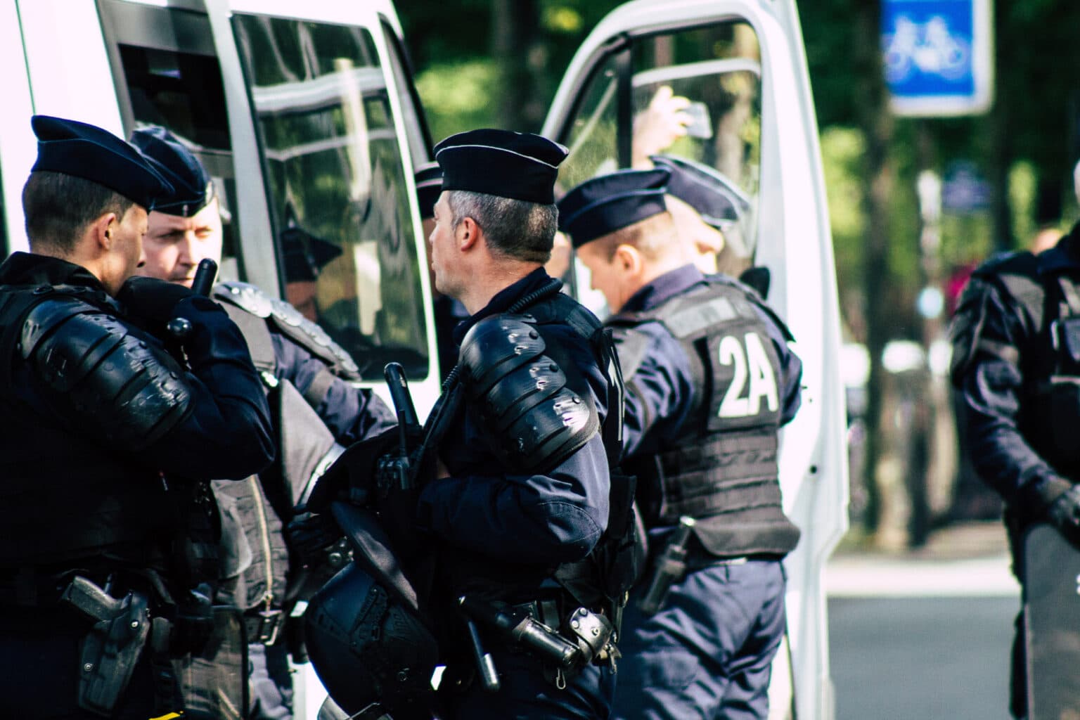 42 gardes à vue en Provence après une vaste opération contre la DZ Mafia, plusieurs « gros bonnets » interrogés police nationale 11
