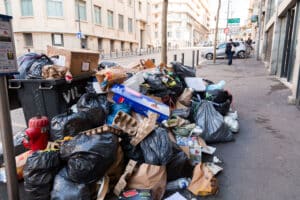 poubelles dechets marseille