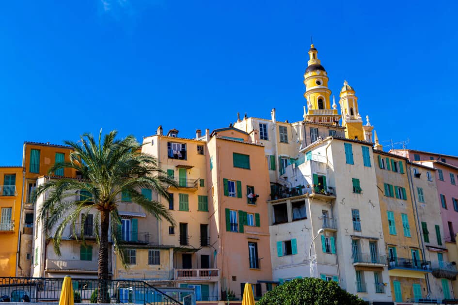 Immobilier. Acheter à Menton devient un casse-tête, "les tarifs ont explosé ces dernières années" 1 menton vue generale 22