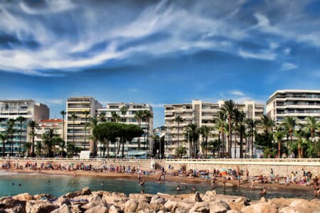 vue du littoral cannes immeubles