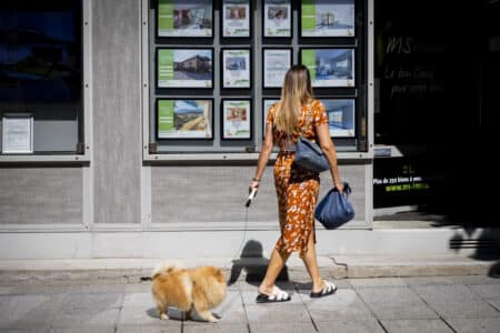AFP 20260527 HL TDURAND 3175127 v1 HighRes FranceIllustrationRealEstateAgency Agence immobilier