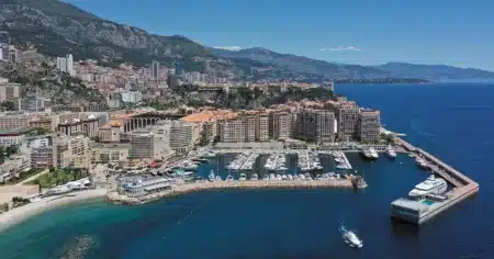 Cap d'Ail port de plaisance près de Monaco