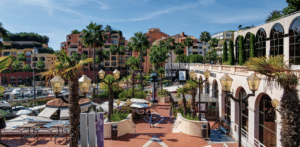 belle vue générale du centre commercial de Monaco