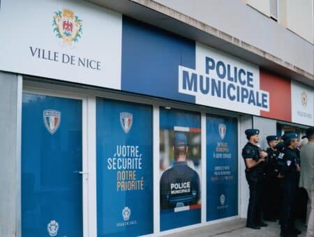 poste de police cité des moulins