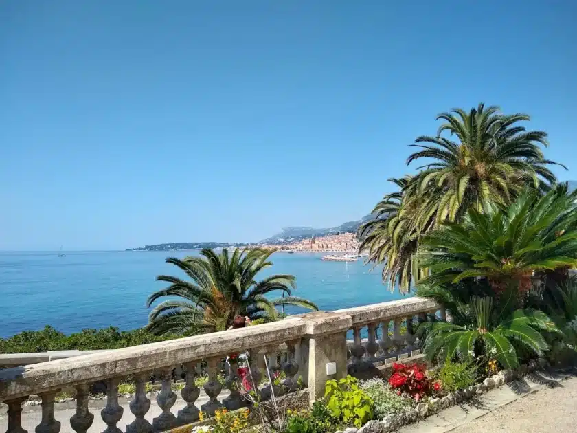 panorama du jardin de la Villa Maria Serena à Menton