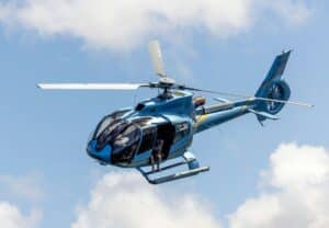 vue d'illustration d'un helicoptere bleu