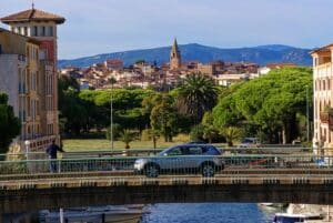 vue-generale-de-la-vieille-ville-de-Frejus-dans-le-Var