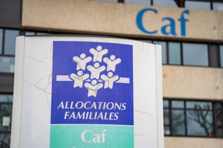AFP 20250504 HL JMBARRERE 2754543 v1 HighRes FranceCafIllustration