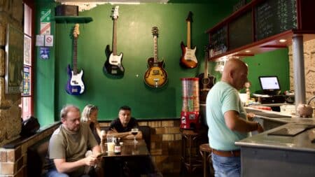 Nice : comment ce Cannois a relancé le mythique pub de Riquier après trente ans d’histoire ! IMG 1389