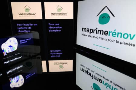 Immobilier. Le gouvernement supprime les aides MaPrimeRénov’ pour isoler sa toiture ou changer ses fenêtres MaPrimeRenov AFP 20251125 86436ZQ v1 HighRes FranceGovernmentHousingRenovationAid