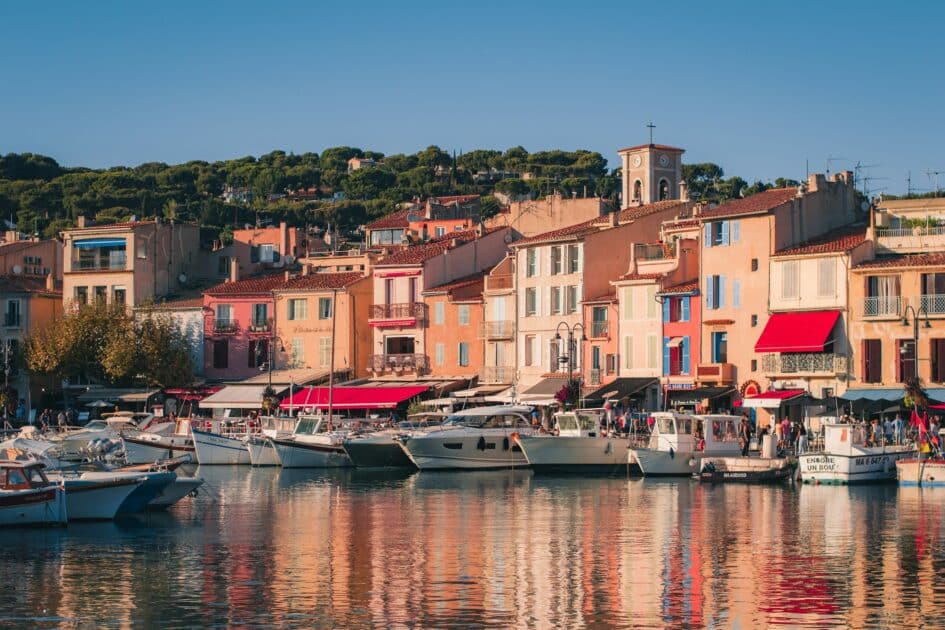 Ce guide de voyage américain désigne un port de Provence comme la destination « potentiellement la plus charmante » de la région pour cet été 2026 Port Cassis
