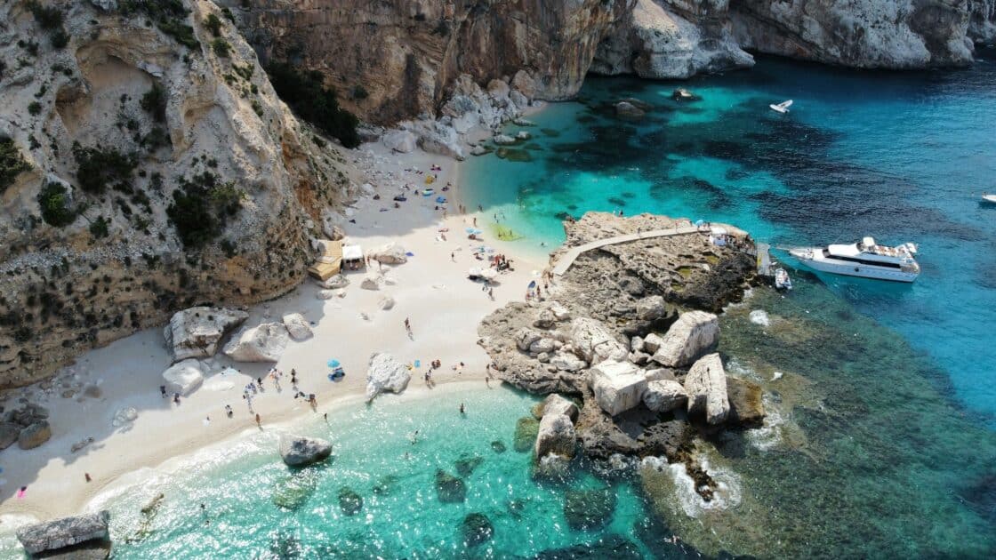 Vacances. Depuis l’aéroport de Nice, envolez-vous cet été 2026 vers Castelsardo, l’un des « plus beaux petits villages d’Europe » Sardaigne
