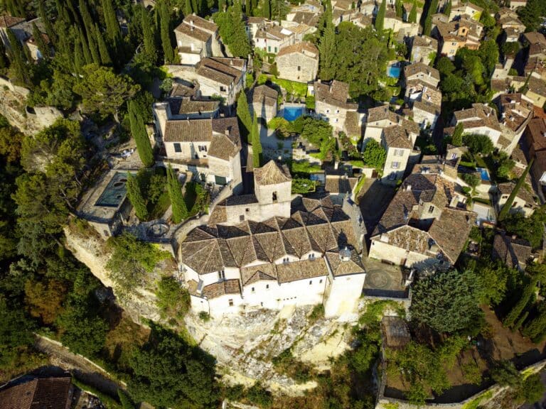 Vue aerienne de Vaison la Romaine TAO Images hemis.fr hemis.fr Hemis via AFP