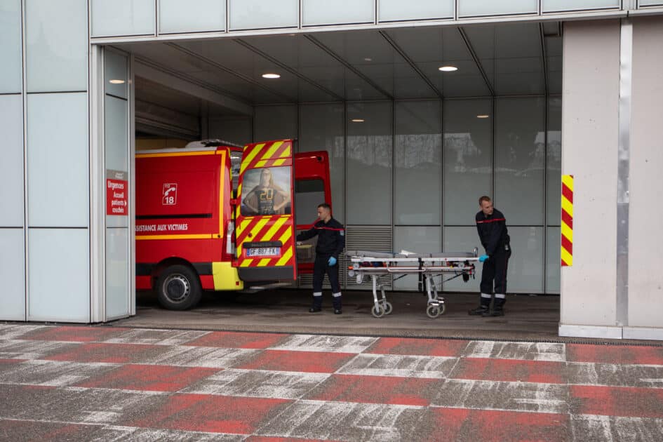 Drame après l’annulation de l’Ironman de Nice : ce que l’on sait de la mort d’un cycliste ambulance chu nice