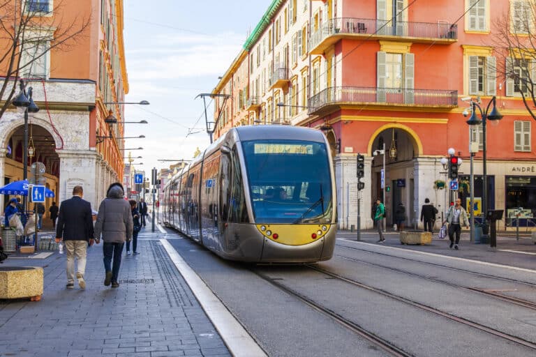 tramway nice place massena