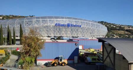 vue générale du grand stade de Nice l'allianz riviera en 2025